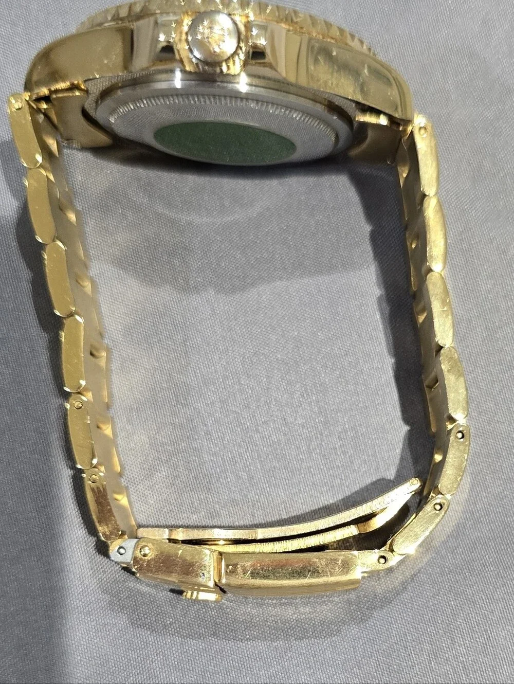 The Unbranded Brand polished gold